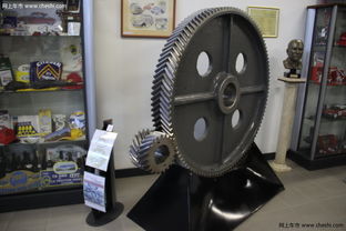 精密藝術(shù)的典范 揭秘奔馳E級(jí)轎車(chē)的齒輪傳動(dòng)系統(tǒng)